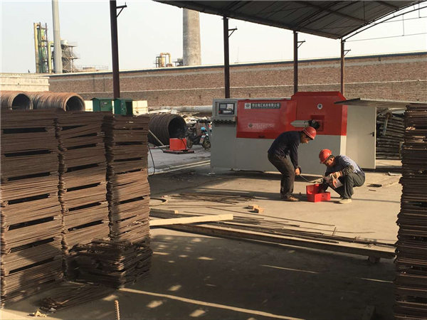 興化市衛(wèi)龍箍筋廠訂購一臺12c鋼筋彎箍機